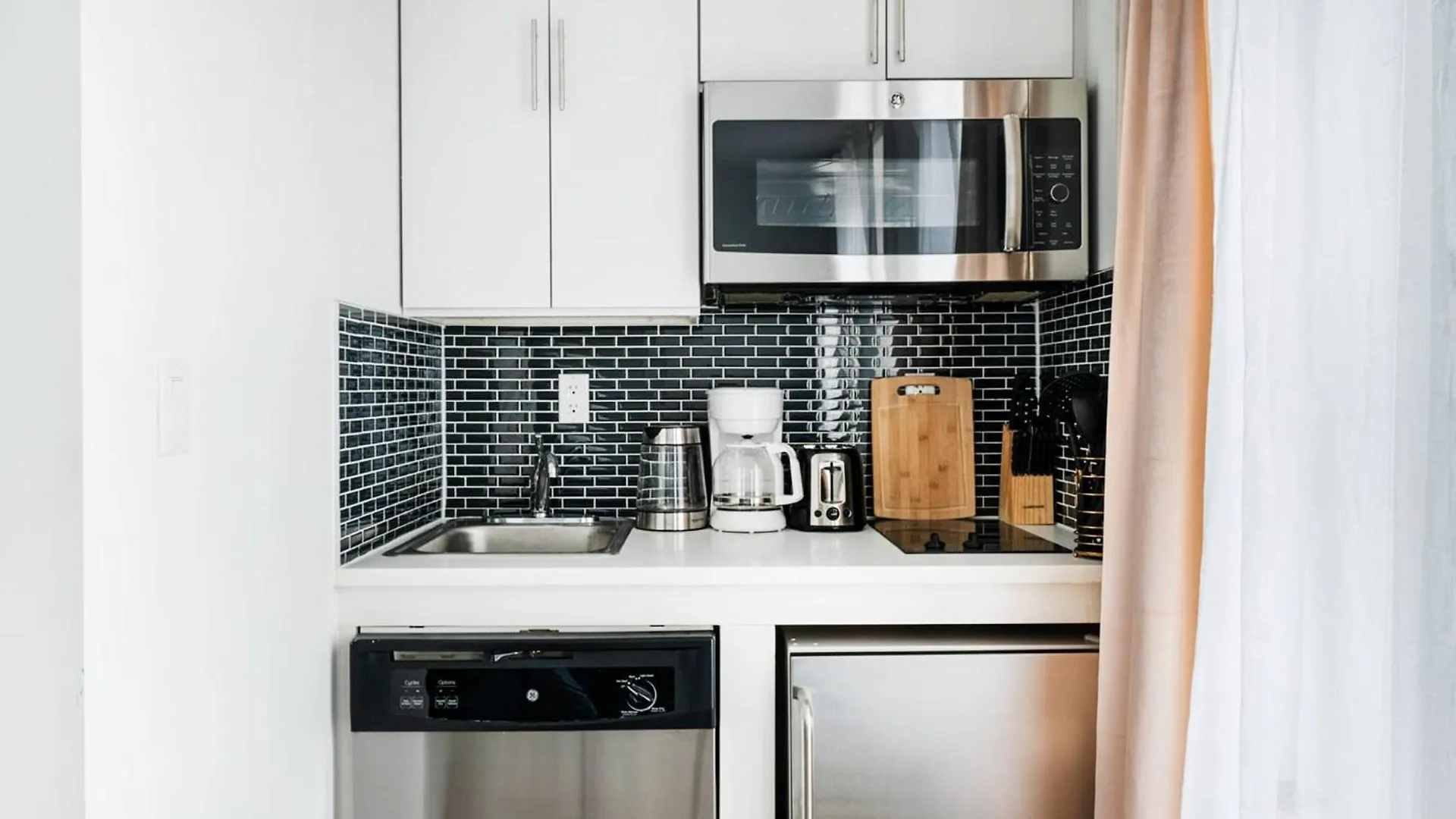 Apartment 69-5B I Stylish Lower East Side 1Br Apt Brand New New York