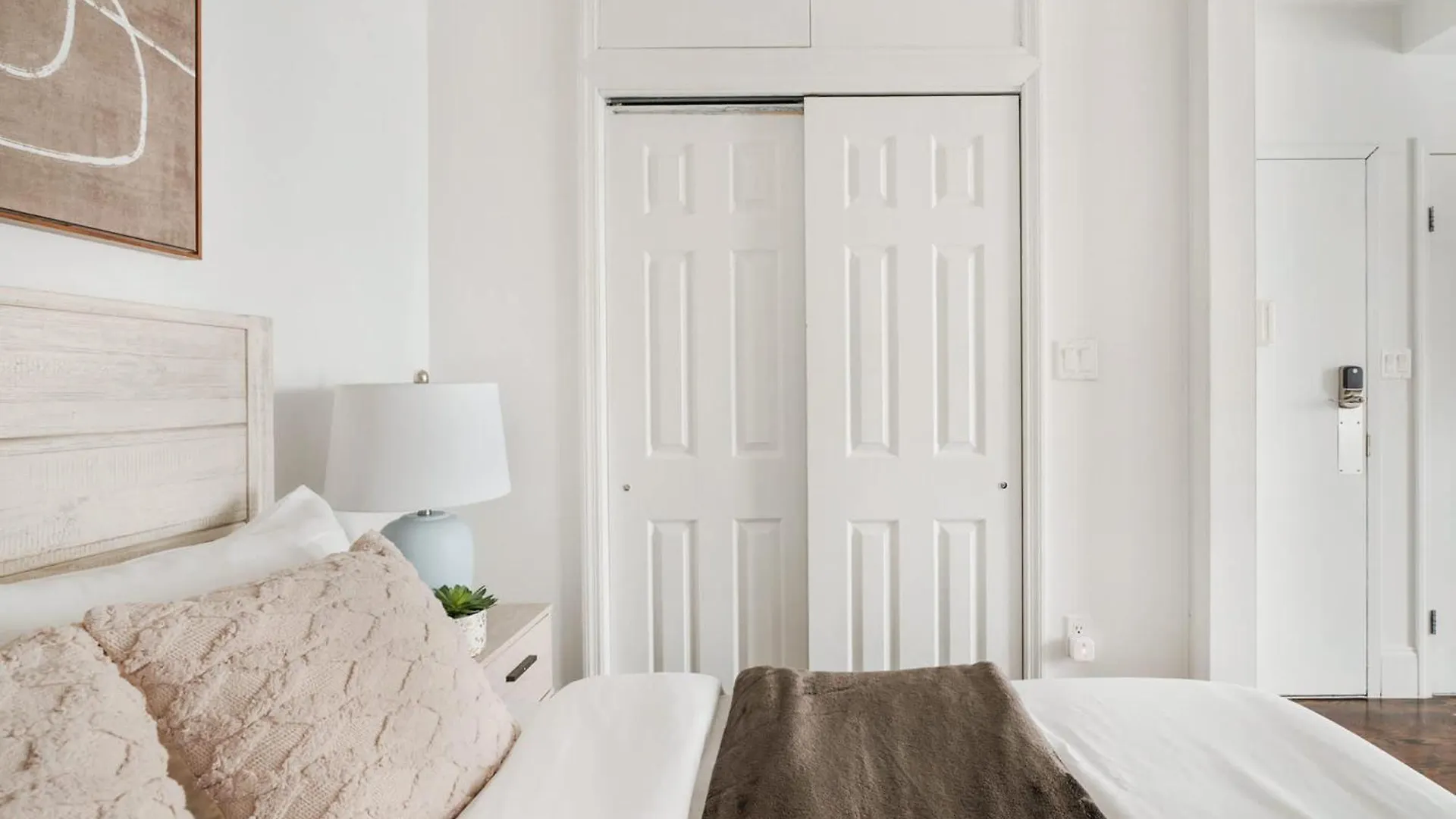 69-5B I Stylish Lower East Side 1Br Apt Brand New New York 0*,  United States